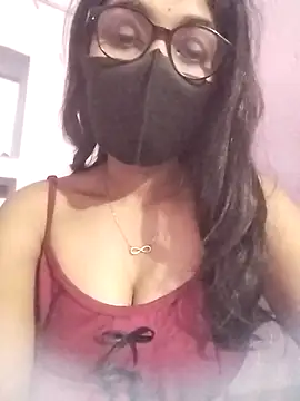 Snapshot of sexykrisha chatting on 11/04/25, 03:27 sexykrisha online show from 11/04/25, 03:27