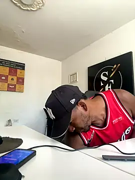 Snapshot of AndyCalifornia1 chatting on 09/26/25, 03:05 AndyCalifornia1 online show from 09/26/25, 03:05