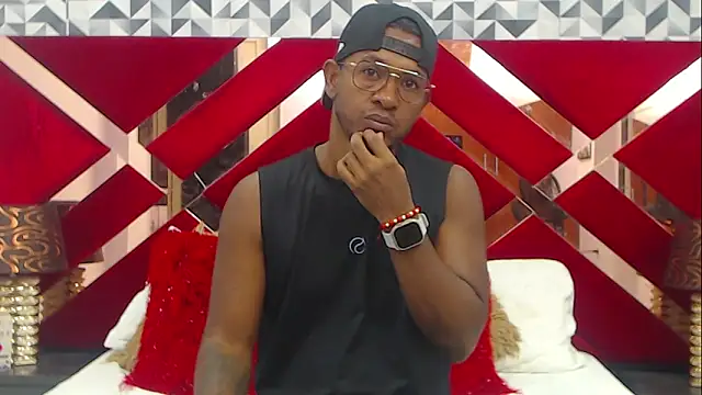 Snapshot of AndyCalifornia1 chatting on 11/09/25, 02:48 AndyCalifornia1 online show from 11/09/25, 02:48