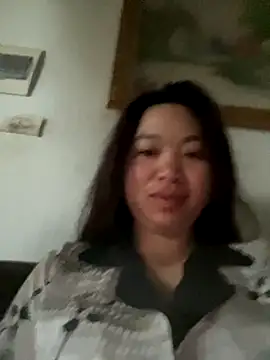 Nhung584 online show from 10/23/25, 11:24