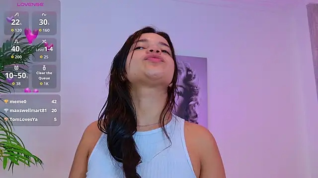 LUNAA    online show from 03/10/26, 04:12