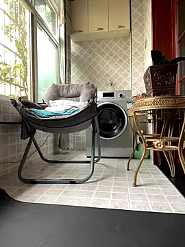 sonwmelt1 online show from 09/18/25, 02:57