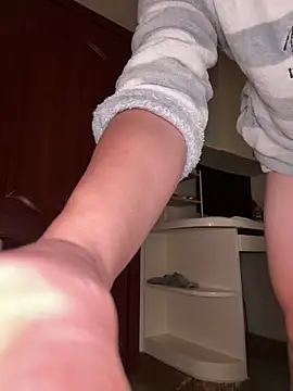 sonwmelt1 online show from 10/16/25, 04:02