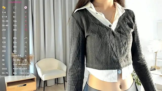 Snapshot of UdelaDodson chatting on 10/28/25, 01:53 UdelaDodson online show from 10/28/25, 01:53