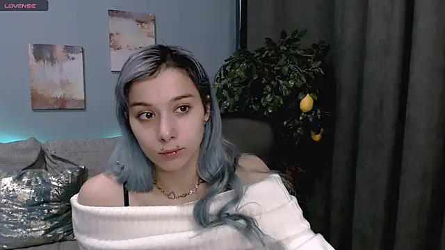 Snapshot of SophieAsh chatting on 09/28/25, 03:39 SophieAsh online show from 09/28/25, 03:39