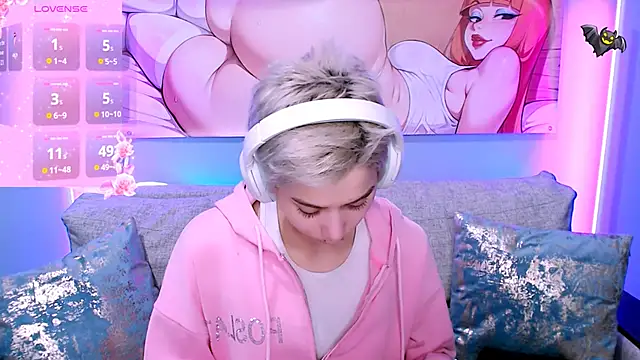 SophieAsh online show from 11/20/25, 08:03