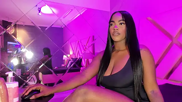 ReinaMiah online show from 09/10/25, 04:01