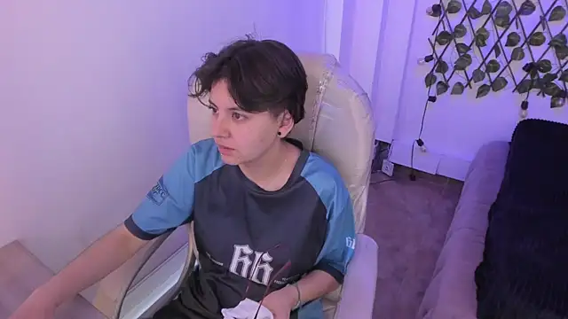 Nathaly ds online show from 10/15/25, 07:47