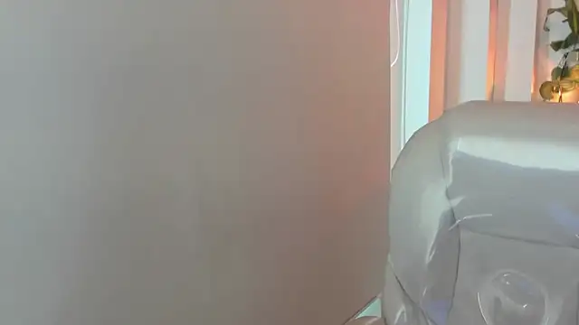 Nathaly ds online show from 04/12/26, 05:18