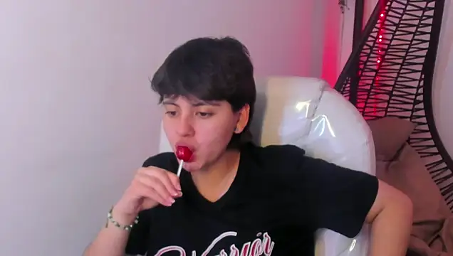 Snapshot of Nathaly_ds chatting on 04/24/26, 04:42 Nathaly ds online show from 04/24/26, 04:42