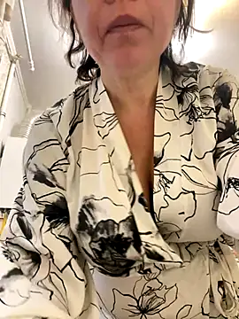 Kiravix online show from 11/13/25, 05:17