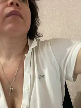 Kiravix online show from 01/13/26, 10:42