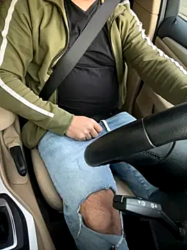 Snapshot of DavidMaros chatting on 11/02/25, 04:59 DavidMaros online show from 11/02/25, 04:59