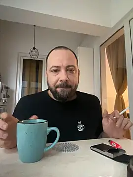 Snapshot of DavidMaros chatting on 11/28/25, 06:49 DavidMaros online show from 11/28/25, 06:49