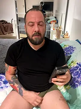 Snapshot of DavidMaros chatting on 12/03/25, 06:54 DavidMaros online show from 12/03/25, 06:54