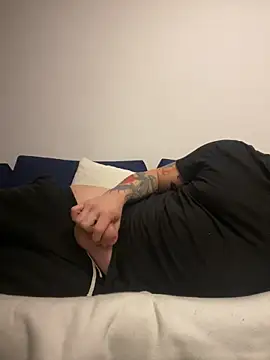 Snapshot of DavidMaros chatting on 12/14/25, 06:30 DavidMaros online show from 12/14/25, 06:30