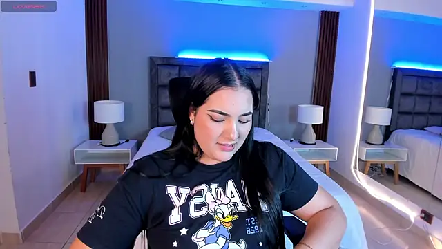 sofiacaramel online show from 12/01/25, 04:12