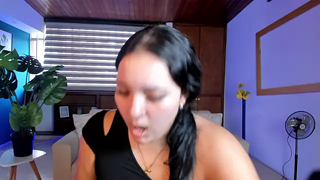 sofiacaramel online show from 12/22/25, 03:09