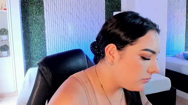 sofiacaramel online show from 01/05/26, 06:33