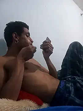 Bruno Hallss online show from 12/04/25, 02:21