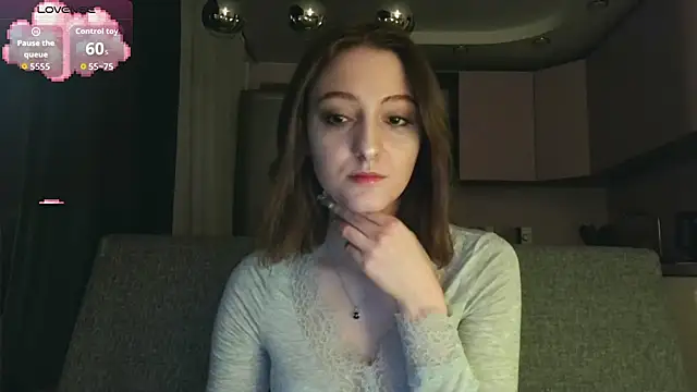 white liillyy online show from 10/23/25, 05:01