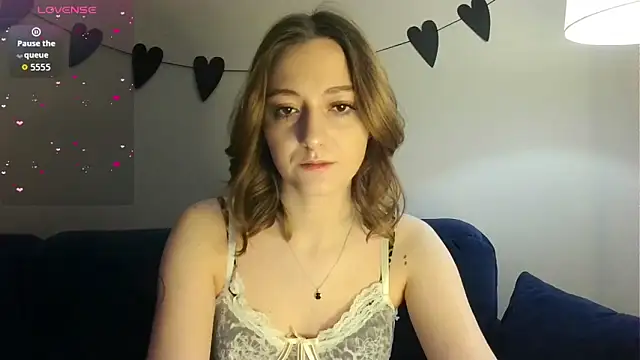 white liillyy online show from 02/16/26, 09:22