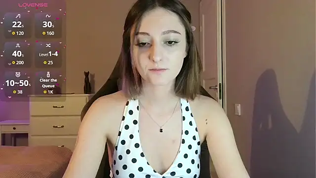 Snapshot of white_liillyy chatting on 06/16/26, 09:06 white liillyy online show from 06/16/26, 09:06