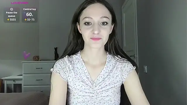 white liillyy online show from 07/28/26, 09:58