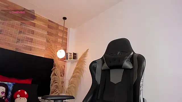 Emily brown04 online show from 10/27/25, 02:21