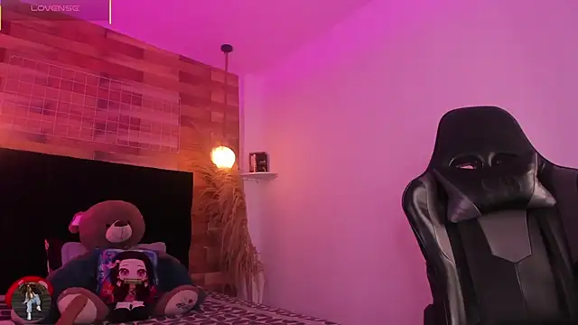 Emily brown04 online show from 03/26/26, 12:00