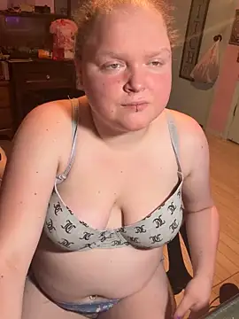 KadiSparkle online show from 11/11/25, 04:12