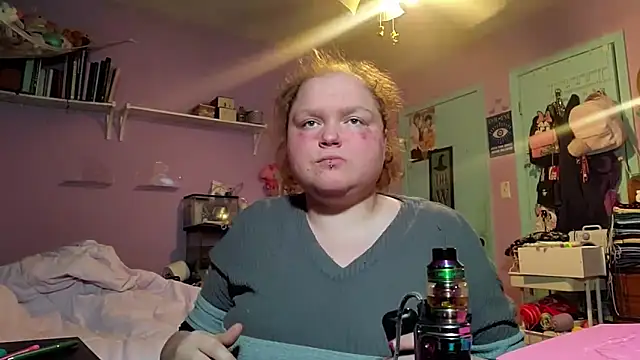 KadiSparkle online show from 02/15/26, 11:56