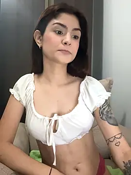 Snapshot of MarianaNinfa chatting on 10/11/25, 08:13 MarianaNinfa online show from 10/11/25, 08:13