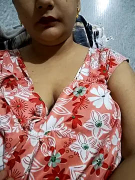 Snapshot of Anushka14321 chatting on 11/02/25, 07:05 Anushka14321 online show from 11/02/25, 07:05