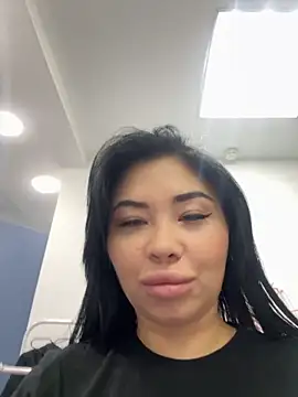 Snapshot of Mia_stepMOM chatting on 10/10/25, 06:01 Mia stepMOM online show from 10/10/25, 06:01