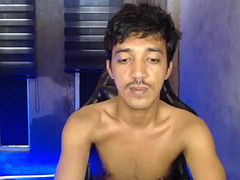 RowyCam online show from 11/10/25, 04:22