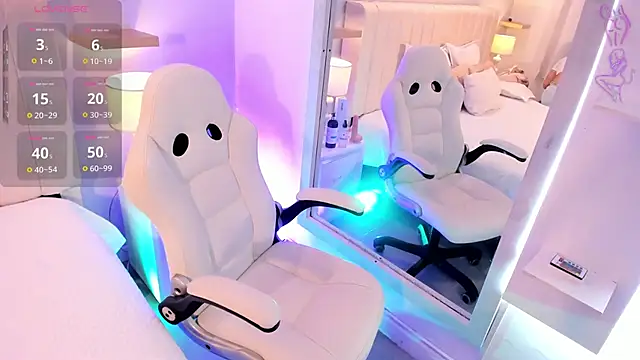 manyaa  online show from 03/24/26, 07:41