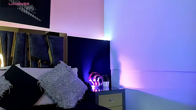 ScarletTorres online show from 09/17/25, 05:25