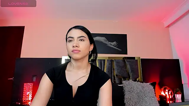 ScarletTorres online show from 10/04/25, 02:59