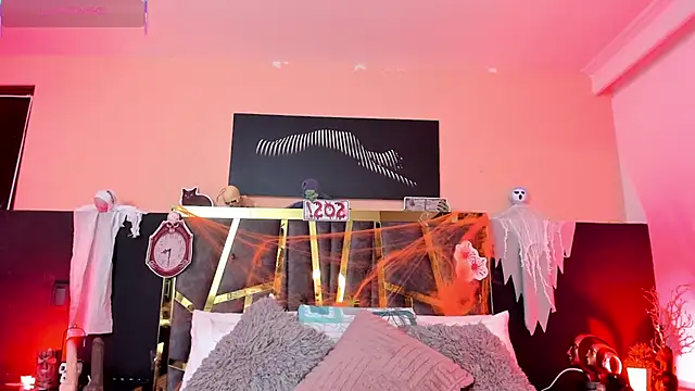 ScarletTorres online show from 11/01/25, 01:57