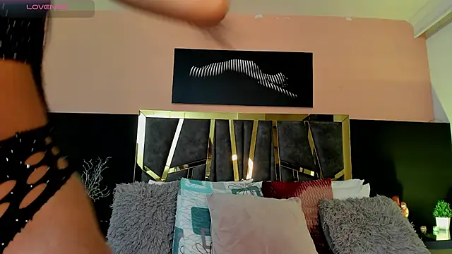 ScarletTorres online show from 12/02/25, 06:25