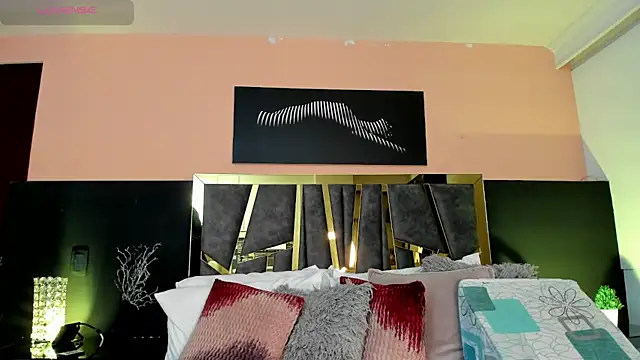 ScarletTorres online show from 12/18/25, 06:36