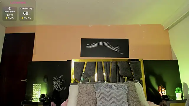 ScarletTorres online show from 02/04/26, 04:35