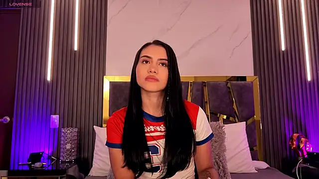 ScarletTorres online show from 04/15/26, 06:26