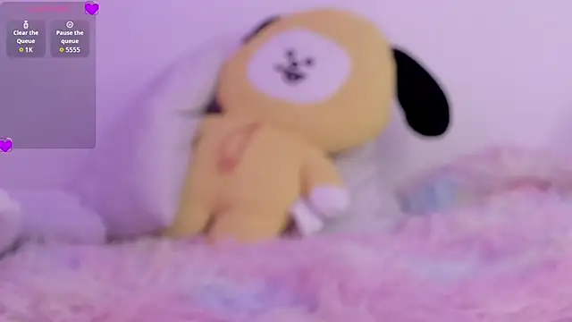 Chloemin online show from 10/27/25, 08:46