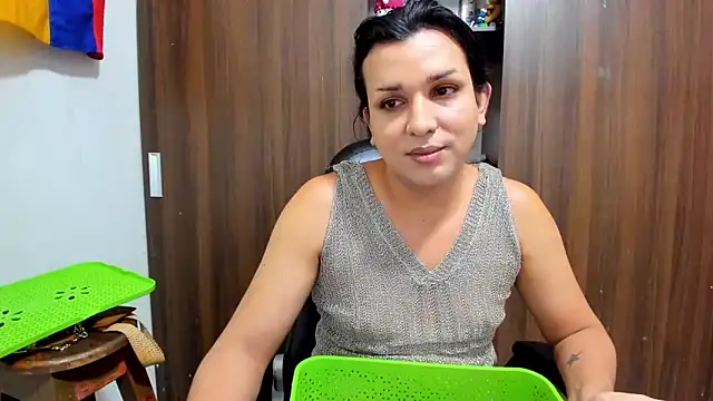 Snapshot of miss_bigcockts chatting on 03/22/26, 03:48 miss bigcockts online show from 03/22/26, 03:48