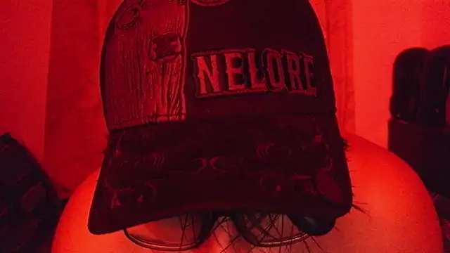 Snapshot of Jhoan_Andrea chatting on 11/12/25, 06:25 Jhoan Andrea online show from 11/12/25, 06:25