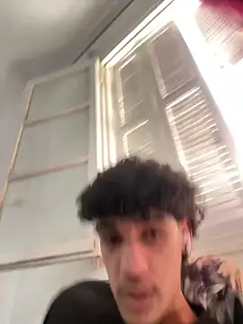 Snapshot of BbbAlilo chatting on 04/05/26, 12:46 BbbAlilo online show from 04/05/26, 12:46