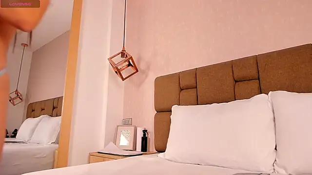 Snapshot of Saday_ chatting on 01/13/26, 07:52 Saday online show from 01/13/26, 07:52