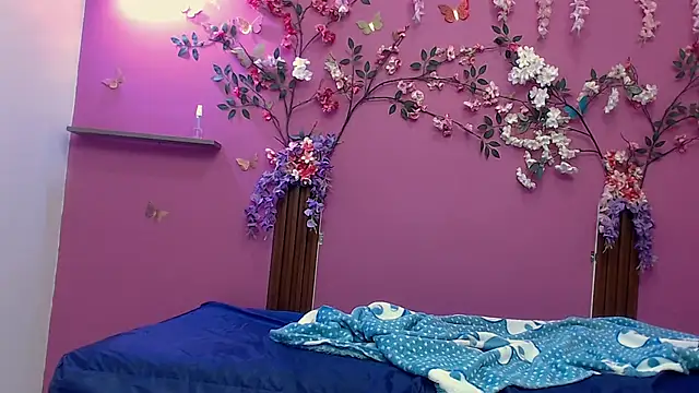 skinnybarbie022 online show from 09/22/25, 01:29